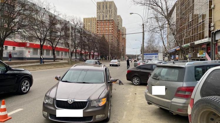 Девушка получила травму головы в столкновении четырёх машин в Ставрополе