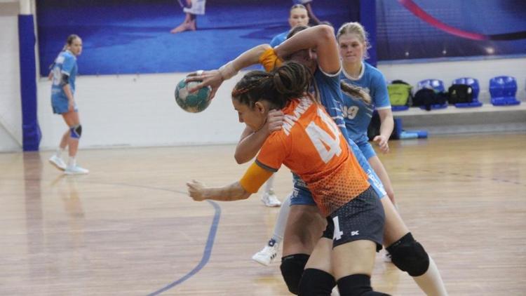 Гандболистки «Ставрополья» одержали две победы в родных стенах