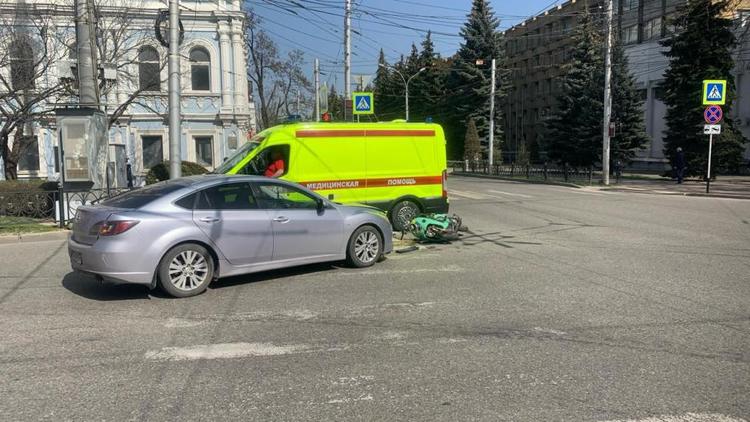Водитель мопеда пострадал в ДТП в Ставрополе