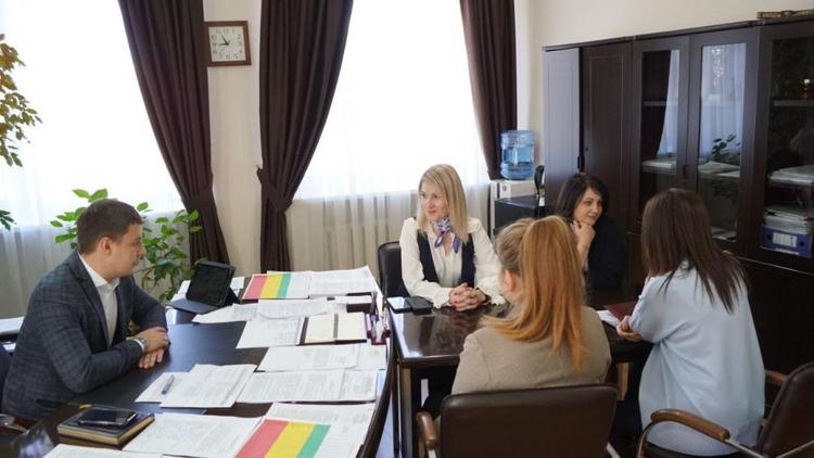 На Ставрополье в рамках проекта «Единой России» продолжаются встречи с жителями МКД