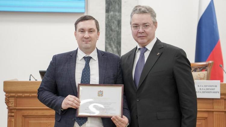 Губернатор Ставрополья вручил краевые награды 11 учёным