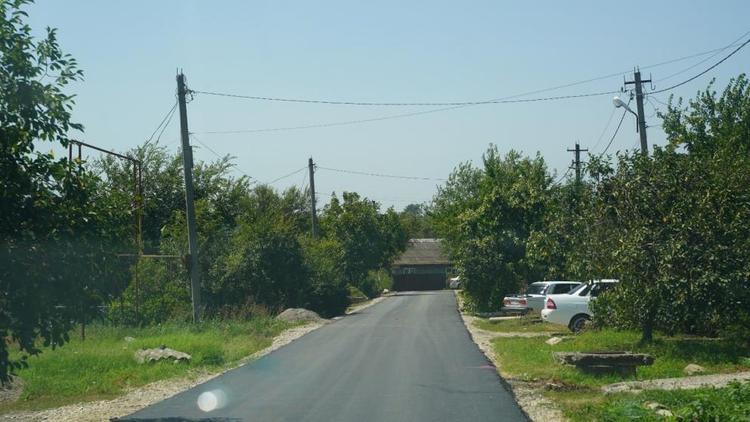 В Андроповском округе Ставрополья в разгаре ремонт внутренних дорог