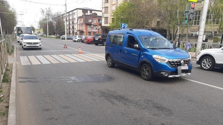 Школьник попал под колёса авто в Ставрополе