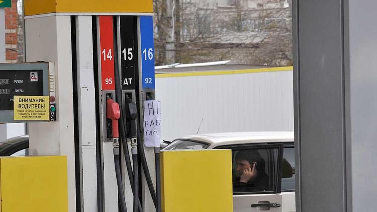 Запасы топлива на нефтебазах Ставрополья способны обеспечить потребителей