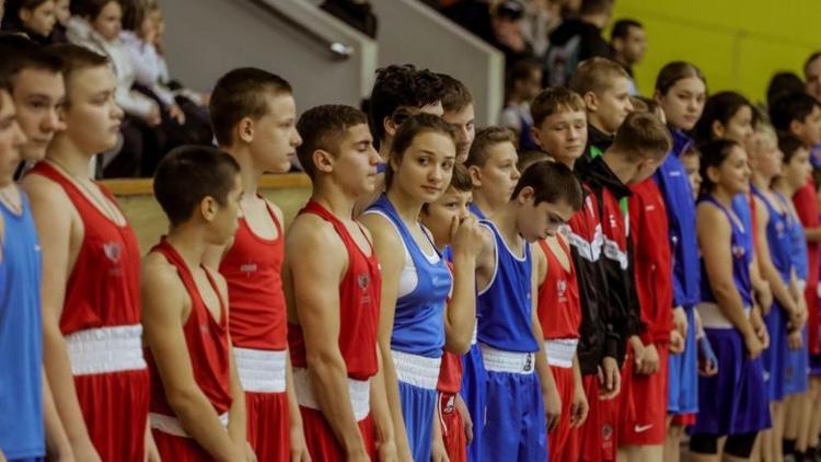 В Невинномысске проходит боксёрский турнир в поддержку бойцов СВО