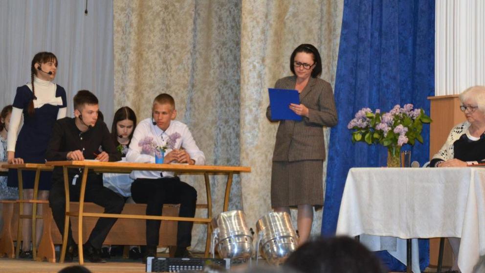 Спектакль «А завтра была война» представили в Дивном