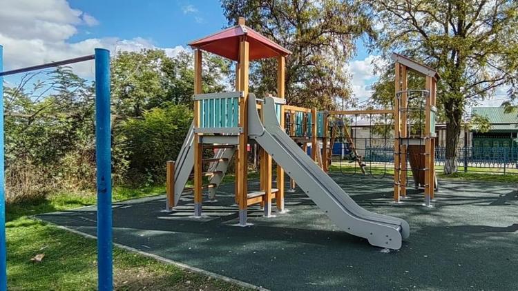 Новая детская площадка открылась в хуторе Тихомировка