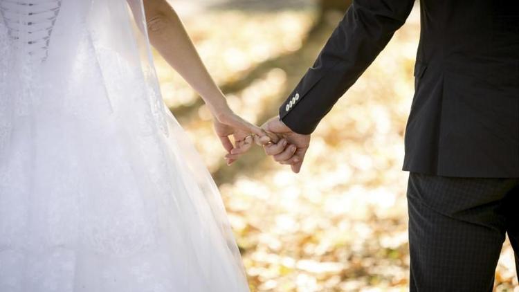 В Ессентуках в красивую дату узы брака скрепили 24 пары
