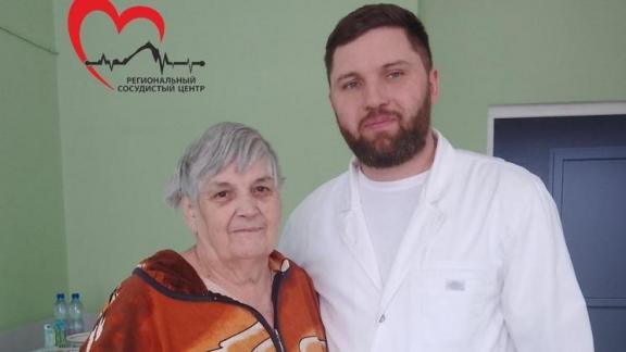 В Пятигорске врачи спасли регулярно помогающую бойцам СВО пенсионерку