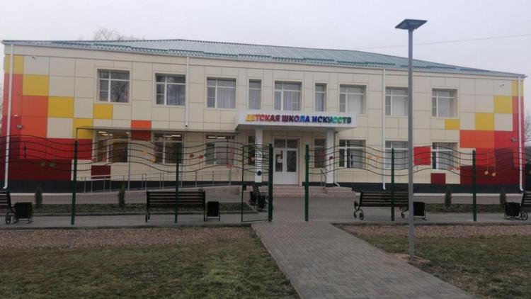 По нацпроекту на Ставрополье прошла модернизация Новоселицкой детской школы искусств 
