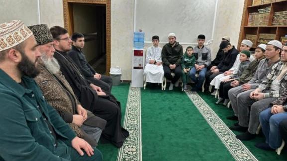 Священник Пятигорской епархии посетил учебное заведение Духовного управления мусульман СК