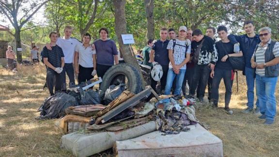 Более 10 тонн мусора собрали школьники в Кисловодске за час