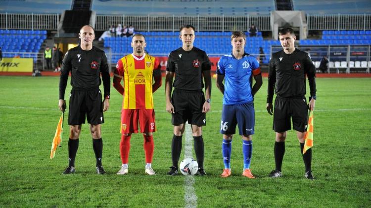 Футболисты «Динамо» в Ставрополе одолели гостей из Владикавказа
