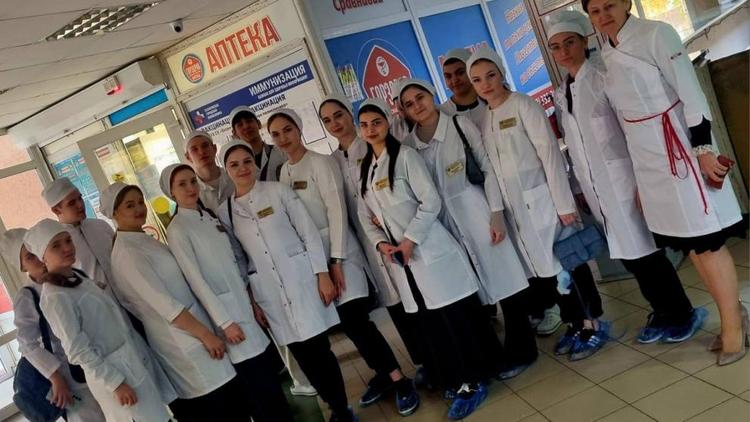 Студентам мединститута показали, как работает Ессентукская поликлиника