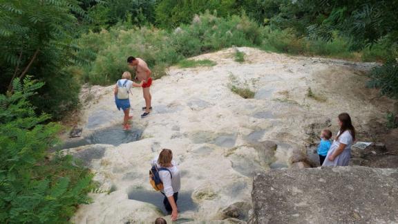 На Ставрополье эколог объяснил «возрождение» природных ванн возле пятигорского Провала
