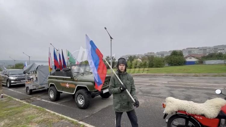 Автопробег в поддержку референдума проходит в Луганской народной республике