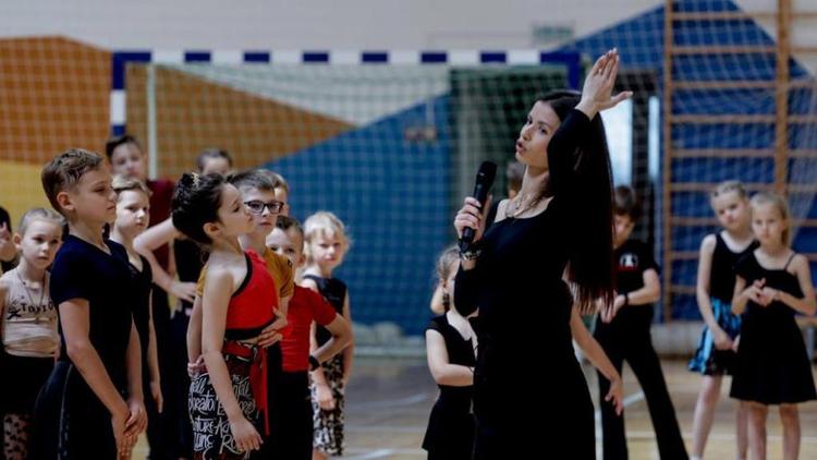 Больше 2 тысяч человек съехались на танцевальный турнир в Невинномысск