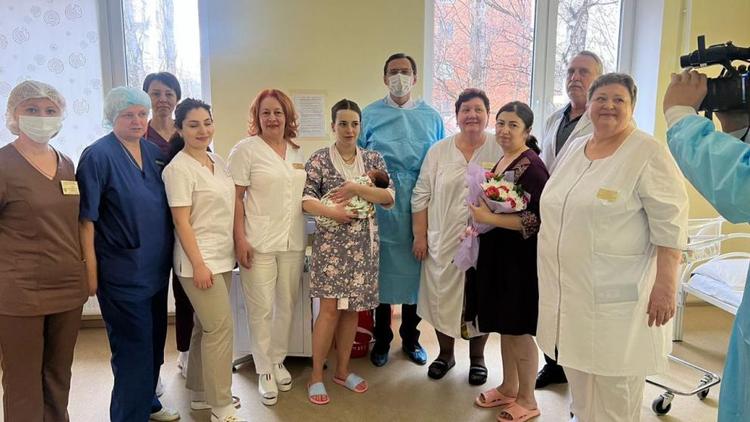 В канун Дня матери в Кисловодске родились 27 детей