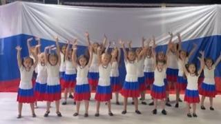 Жители Кисловодска записали праздничные видеоролики ко Дню флага России