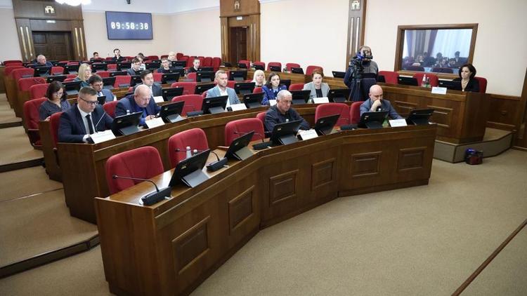Парламентарии оценили состояние потребительского рынка Ставрополья