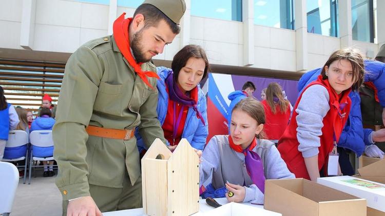 Команда Российского движения школьников Ставрополья посетила Международный форум в «Артеке»
