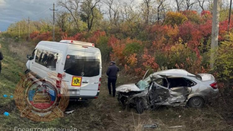 Губернатор Ставрополья поручил проконтролировать медпомощь пострадавшим в ДТП с микроавтобусом детям