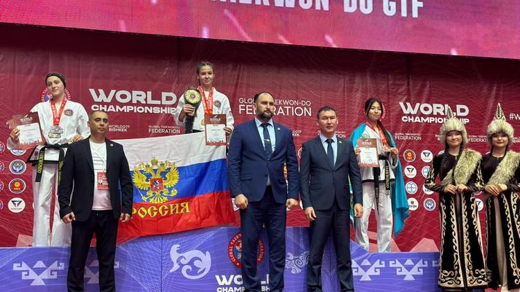 Тхэквондисты из Ставрополя завоевали пять медалей на международном турнире
