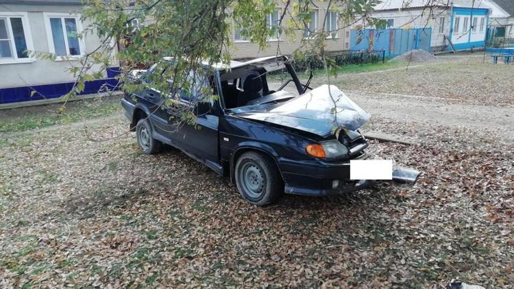 Водитель авто после ДТП на Ставрополье бросил раненную пассажирку и скрылся