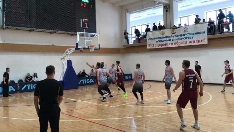 Баскетболисты из Михайловска впервые стали чемпионами Ставропольского края