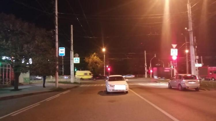 Пешеход в Ставрополе попал под колёса автомобиля
