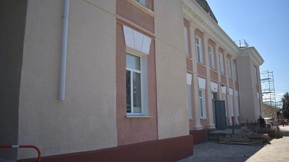 В селе Курсавка на Ставрополье завершают ремонт детской школы искусств