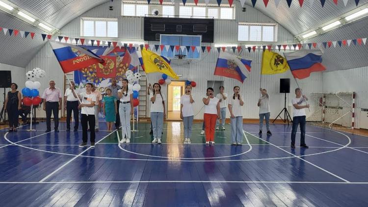 Обновлённый спортзал открыли в селе Родниковском на Ставрополье