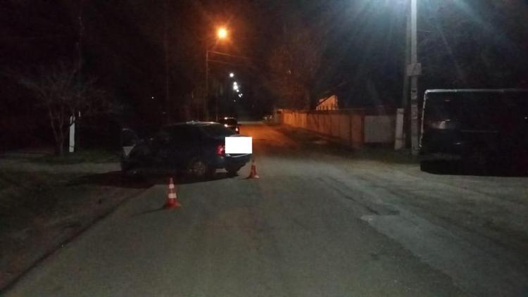 На Ставрополье два подростка попали в больницу после ДТП с мотоциклом
