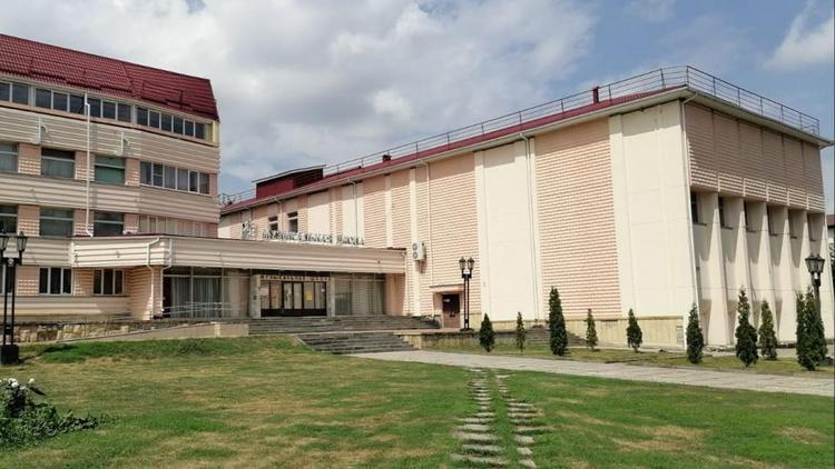 Ноты гимна России вновь установят на фасаде музыкальной школы в Кисловодске