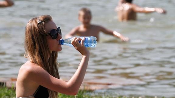 Жителям Ставрополья рассказали, как сохранить здоровье в условиях жары