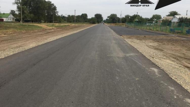 По нацпроекту в Труновском округе отремонтировали участок дороги