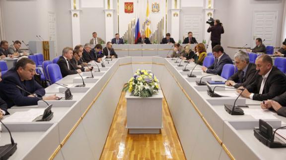 Ставропольские депутаты предложат Правительству РФ «заморозить» цены на ГСМ для аграриев