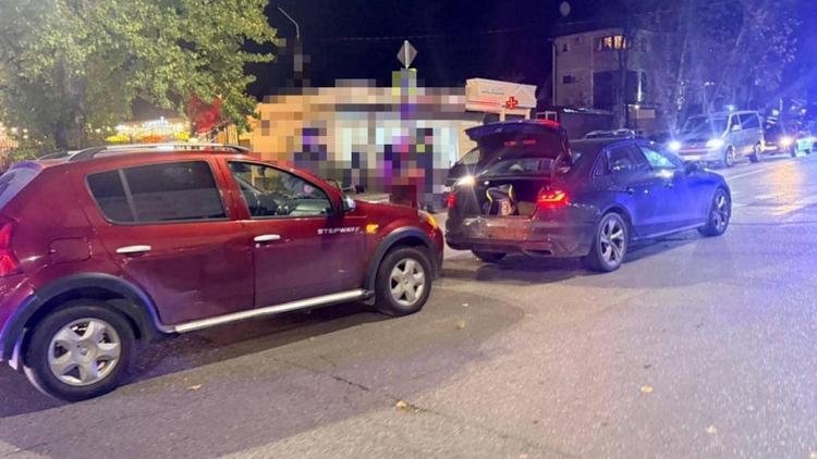 В Кисловодске пятилетняя девочка без автокресла пострадала в попутном ДТП