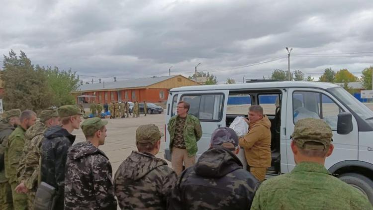 В Чечне мобилизованных земляков навестил глава Кисловодска