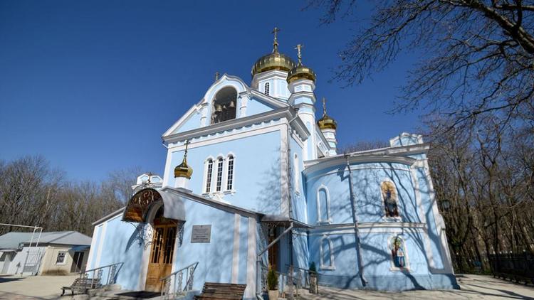Успенская церковь Ставрополя встречает свое 170-летие в новом убранстве