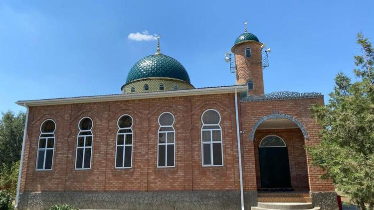 Мусульмане села Озек-Суат встретились с муфтием Ставрополья
