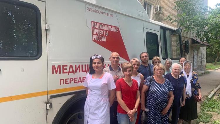 Медики проекта «За здоровье» обследовали 120 жителей села Левокумка на Ставрополье