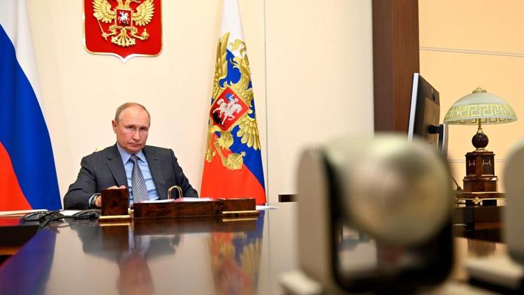 Владимир Путин провёл совещание по вопросу о ликвидации последствий подтоплений и природных пожаров