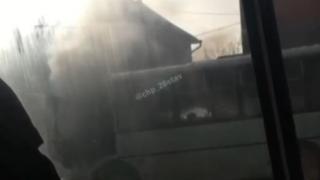 Соцсети: В Ставрополе пассажирский автобус горел на улице Мира
