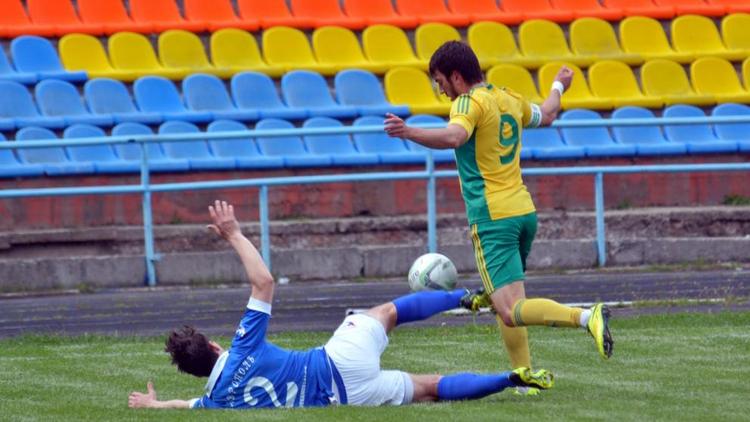 Первый матч лета ставропольские динамовцы сыграют против футболистов владикавказской «Алании»