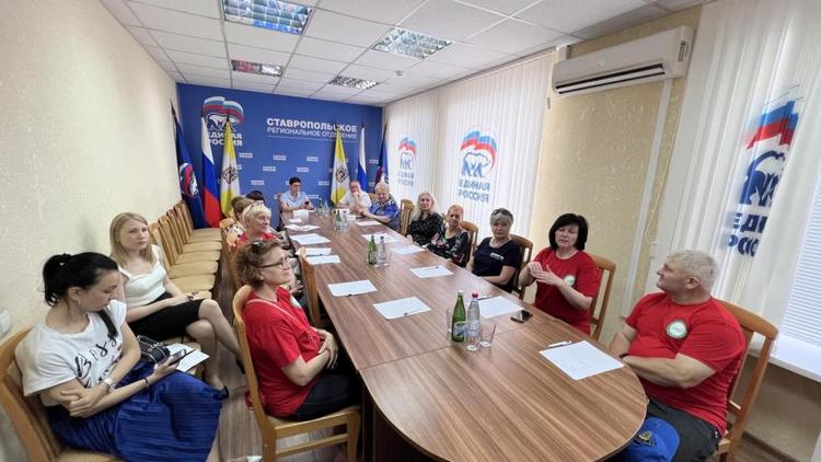 Волонтёрством на Ставрополье занимаются больше полутора тысяч жителей старше 55 лет