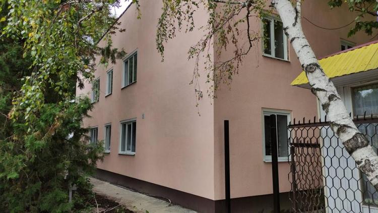 В селе Кочубеевском на Ставрополье отремонтировали две школы