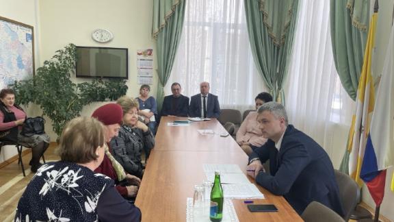 Министр ЖКХ Ставрополья поручил урегулировать вопрос с фермерами Александровского округа
