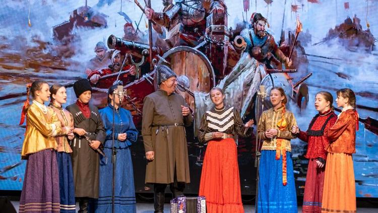 «Казачий круг» в Ставрополе отмечен выступлениями ярких талантов