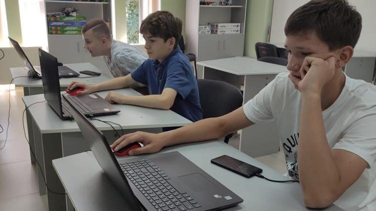 В Изобильненском округе Ставрополья детей учат азам программирования